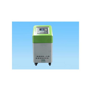 新款控制面板水式模溫機